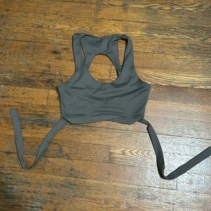 GILLY HICKS women’s sports bra